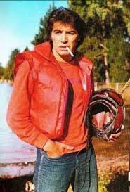 Gitano (cantante), cantautore, ha compiuto 60 anni lo scorso 25 ottobre. Sandro El Gitano Amado