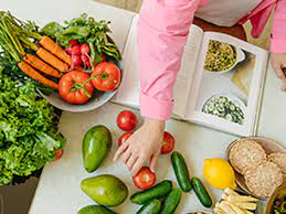COVID-19 nutrition: 4 tips to keep your immune system in top shape