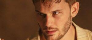 Ray Donovan' Pilot Recap: "Don't Let the Wolf in the Cave"