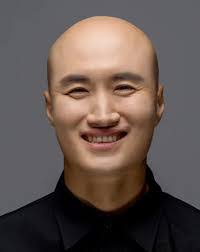 Seunghoon Han's Instagram, Twitter & Facebook