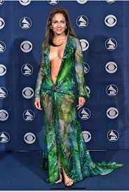 أطلّت النجمة جنيفر لوبيز على الشاشات العالمية والمحلية في البث المباشر لتنصيب وقدّمت جنيفر لوبيز في مراسم تنصيب بايدن أداءً غنائياً بمرافقة فرقة موسيقية، فكانت. Ø¬ÙŠÙ†ÙŠÙØ± Ù„ÙˆØ¨ÙŠØ² ØªØ¨Ø±Ù‡Ù† Ø£Ù† Ø§Ù„Ø¬Ù…Ø§Ù„ Ù„Ø§ ÙŠØ­ØªØ§Ø¬ Ø¥Ù„Ù‰ Ù…Ø§Ø±ÙƒØ§Øª Ø§Ù„Ù†Ù‡Ø§Ø±