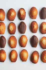Madeleines Coques Chocolat Lyg Madelaine Recette Recette Madeleine Recette Cake Sucre