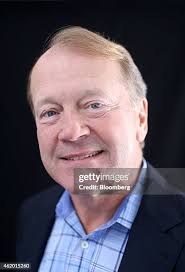 41 Cisco Systems Inc Ceo John Chambers Interview Stock Photos, High-Res  Pictures, and Images
