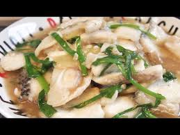 We have recipes for chinese steamed seabass, chinese fish cakes, spicy szechuan fish and much, much more. Simplified Stir Fry Fish W Ginger Spring Onion å§œè'±é±¼ç‰‡super Easy Yummy Chinese Recipe Youtube