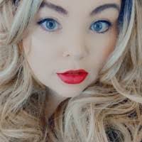 Anna Muncy's Instagram, Twitter & Facebook