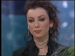 Bár egyelőre még vár a gyerekvállalással, az éneklés mellett a pihenésre is szán időt. Megasztar Ruzsa Magdolna The Winner Takes It All Zsuri Youtube