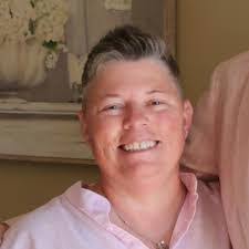 Aimee Handley's Instagram, Twitter & Facebook