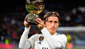 Luka modric est le ballon d'or 2018 et c'est inscrit dans le marbre. Van Der Vaart Sicher Modric Hat Den Ballon D Or Absolut Verdient Real Total