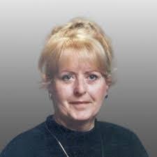 Renee Bastien's Instagram, Twitter & Facebook