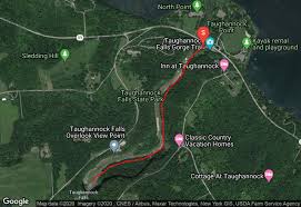 A beautiful and simple hike that leads to a serene waterfall, definitely recommend visiting when covered in snow. Taughannock Falls State Park Gorge Trail Tompkins County New York