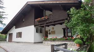 Finemente arredato con mobili interamente su misura. Appartamenti San Vigilio Di Marebbe Plan De Corones Dolomiti Ciasa Torneri