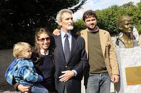 Maar voor haar jongste zoon luca dotti (46), die 22 jaar was toen zijn beroemde moeder overleed, was ze veel meer dan dat. Audrey Hepburn Celebree A Tolochenaz 24 Heures Bilder