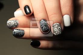 Check spelling or type a new query. Design Manikure Schwarz Und Weiss Fototapete Fototapeten Manikure Nagel Hand Myloview De