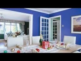 Penggunaan warna cat ruang tamu dua warna yang tepat pada dinding bisa menciptakan kontiunitas yang membuat ruang tamu anda terlihat lebih luas dan bisa berpadu dengan mudah dengan ruangan lainnya. Desain Kombinasi Warna Cat Biru Untuk Ruang Tamu Masa Kini Youtube