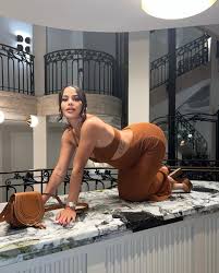 bruna (@katyabae)  X