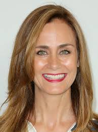 Diane Farr's Instagram, Twitter & Facebook