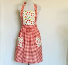 Un Tablier De Cuisine Modeles Originales Archzine Fr Tablier Cuisine Tablier Tuto Tablier Cuisine