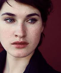 Maria Bonner's Instagram, Twitter & Facebook