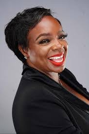 Sylvia Wray's Instagram, Twitter & Facebook