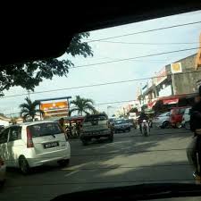 What does tepi jalan mean in english? Photos At Warung Tepi Jalan Pauh
