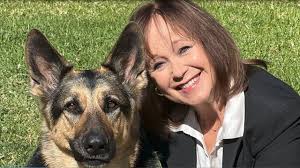 Melissa Spinelli's Instagram, Twitter & Facebook