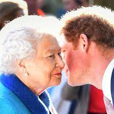 Prinz harry prinz philip jung. Prinz Philip Tot Queen Andert Wichtige Regel Fur Beerdigung Will Sie Harry Peinliche Lage Ersparen Boulevard