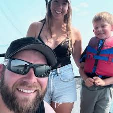 Where are good fishing spots in and around Fort McMurray?