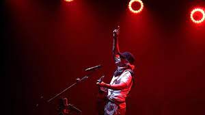 Chord kunci gitar bongkar iwan fals: Chord Kunci Gitar Dan Lirik Lagu Bongkar Iwan Fals Kalau Cinta Sudah Dibuang Tribun Solo