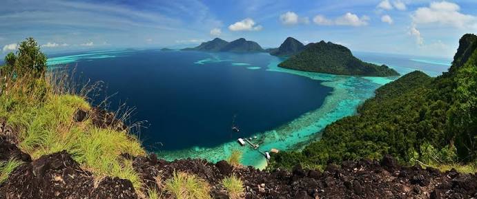 Malaysia Truly Asia - Bohey Dulang Island