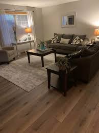 Traditional Family Room Natural Flooring With Modern Design