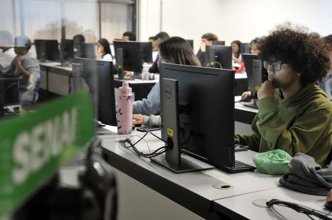 DF precisa qualificar 186 mil profissionais até 2027, aponta CNI