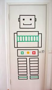 10 Idees Pour Decorer Une Porte Blog Deco Clem Around The Corner Tape Art Decoration Porte Masking Tape Deco Murale
