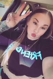 Ciara Starr's Instagram, Twitter & Facebook