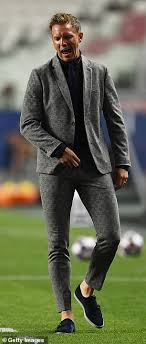 Rdf attempts to replicate nagelsmann's tactics for football manager 2020. Rb Leipzig Coach Julian Nagelsmann Snaps At Reporter Who Asked About His Suit Jacket Express Digest