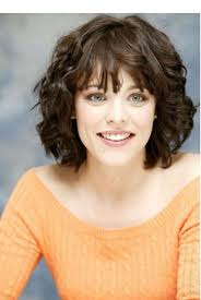 Carre Cheveux Boucles Avec Frange Carre Cheveux Boucles Coupe Carre Carre Court Cheveux Boucles