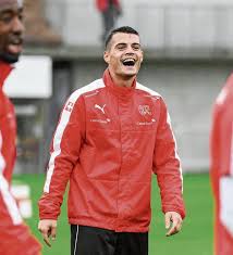 The continued presence of granit xhaka in the arsenal first team at the expense of jack wilshere is baffling. Granit Xhaka Einer Wie Keiner