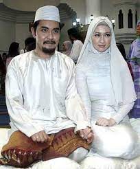 Raja kamarul bahrin shah 25 oktober 2020. Anak Raja Kamarul Bahrin Selamat Diijab Kabul Semasa Mstar