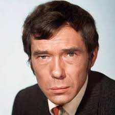 Gideon's Way. 'The Reluctant Witness'(1966), starring Mike Pratt of  'Randall & Hopkirk' fame.