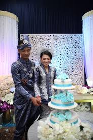 Koleksi lagu lagu raya vol 3. 10 Senarai Lagu Pilihan Yang Sesuai Untuk Sesi Memotong Kek Isda Catering Wedding Planner Llp0009189 Lgn