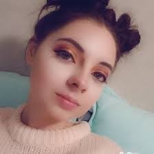 Ellie Newby's Instagram, Twitter & Facebook