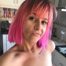 Quizás tu no lo sepas pero en el año 2011, tres meses después del  fallecimient0 de la famosa cantante Amy Winehouse el conocido actor de “How  I met your mother” Neil Patrick