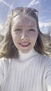 Cara Cantrell's Instagram, Twitter & Facebook