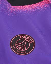 The french professional football club is contributing in providing them all kits and selecting logo of so for this 2021 year the french football club has introduced some new dream league soccer kits. Paris Saint Germain 2021 22 Fourth Baby Amp Toddler Football Kit Nike Ae