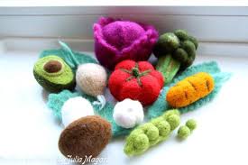 Play Food Felted Vegetable Set Handmade Pretend Food Play Etsy Play Kitchen Food Needle Felting Felt Fruit