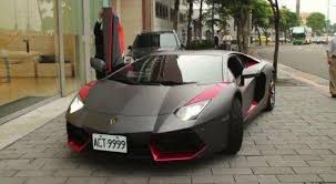 This is the second most pricey one among neymar's cars. 7 Million Lamborghini Daniels Were Onlookers And The Car Owner Was The Highlight Netizen Men S Enlightenment Teacher Daydaynews