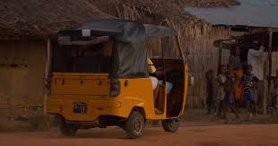 For your safety, tuktuk strongly recommends that all riders wear a proper helmet at all times during the ride. Tuk Tuks Madamagazine