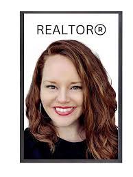 Peggy Pitts's Instagram, Twitter & Facebook