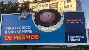 Para um liberal que acredita em tudo isto foi uma enorme deceção ler, na entrevista dada por três dirigentes fundadores da iniciativa liberal à sábado, que eles consideram. Mais Um Outdoor Para A Iniciativa Liberal Mosca Publicidade