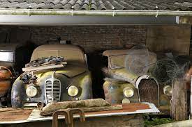 Huima Latoloyto Arvo Kymmenia Miljoonia Barn Finds Car Find Antique Cars