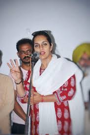 Family happiness is assured for digvijay singh. Chitra Sarwara Wikipedia